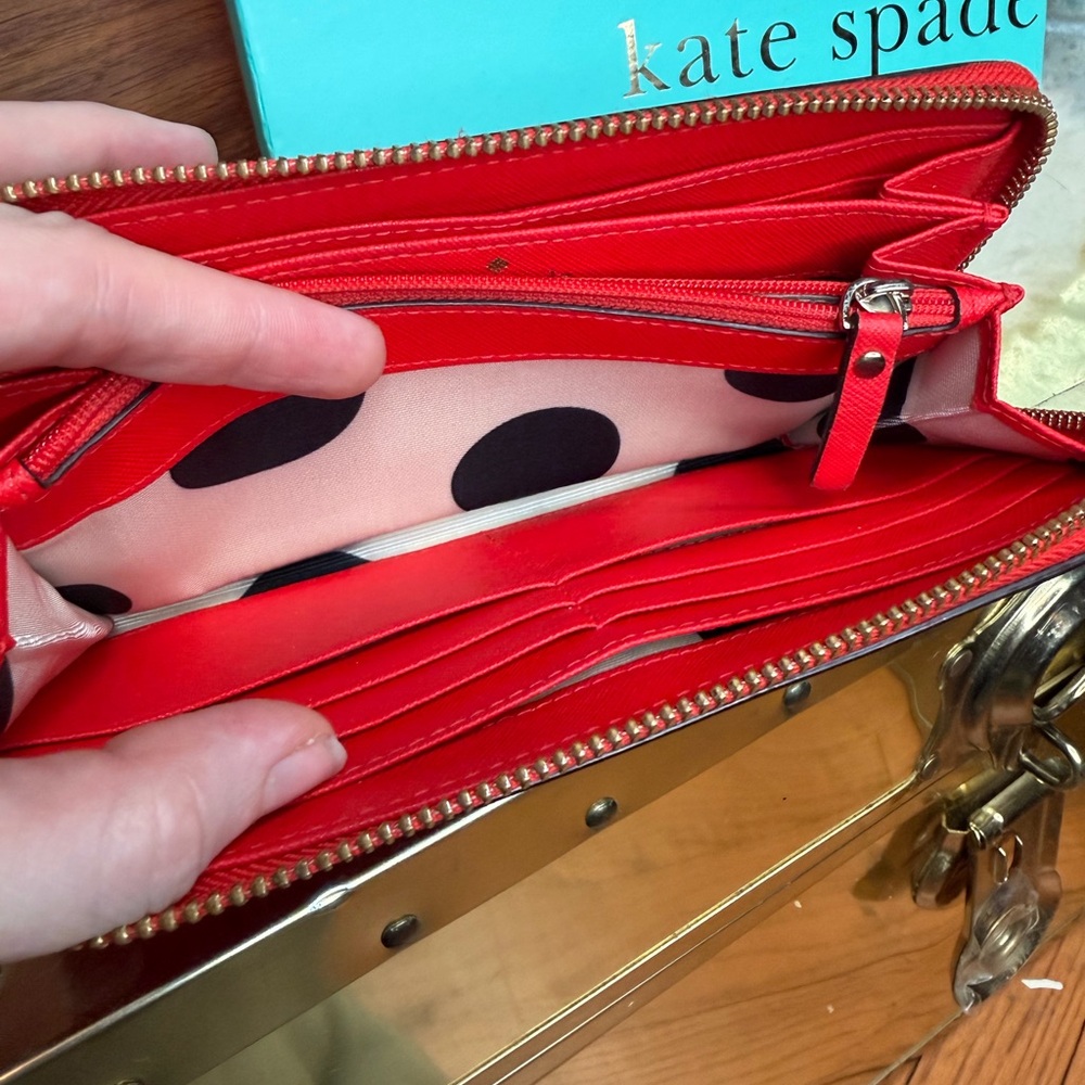 kate spade red zip-around wallet - Picture 8 of 11